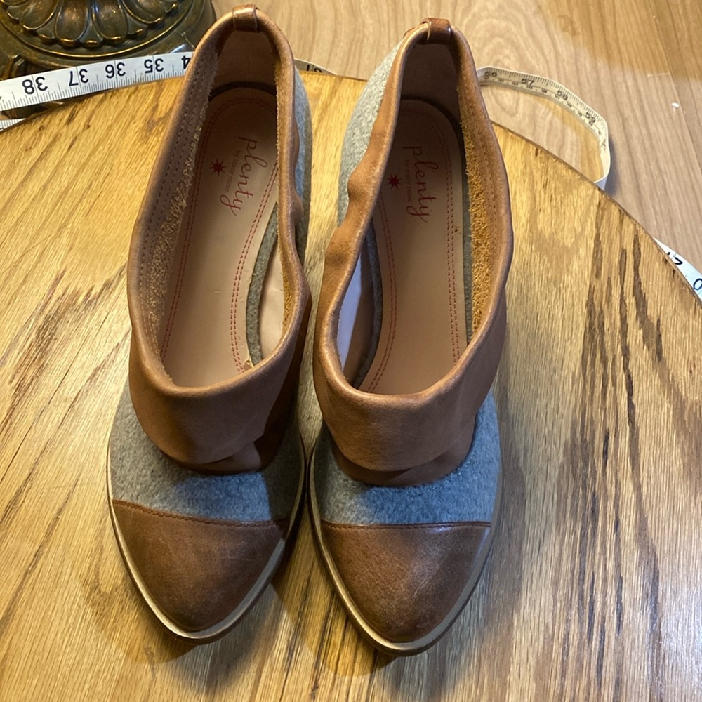 Plenty by Tracy Reese heels, cute leather with gray felt. Used